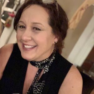 Meet your Posher, Michele